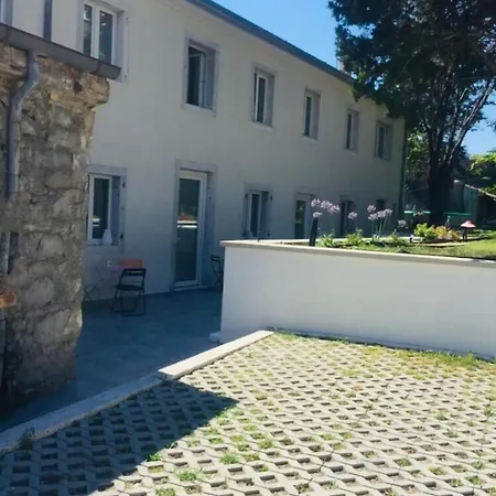 Montecengio Frühstückspension 3*