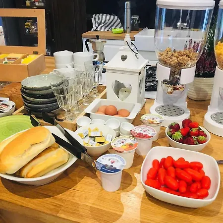 Montecengio Frühstückspension Triest