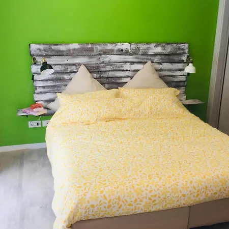 Frühstückspension Montecengio 3*